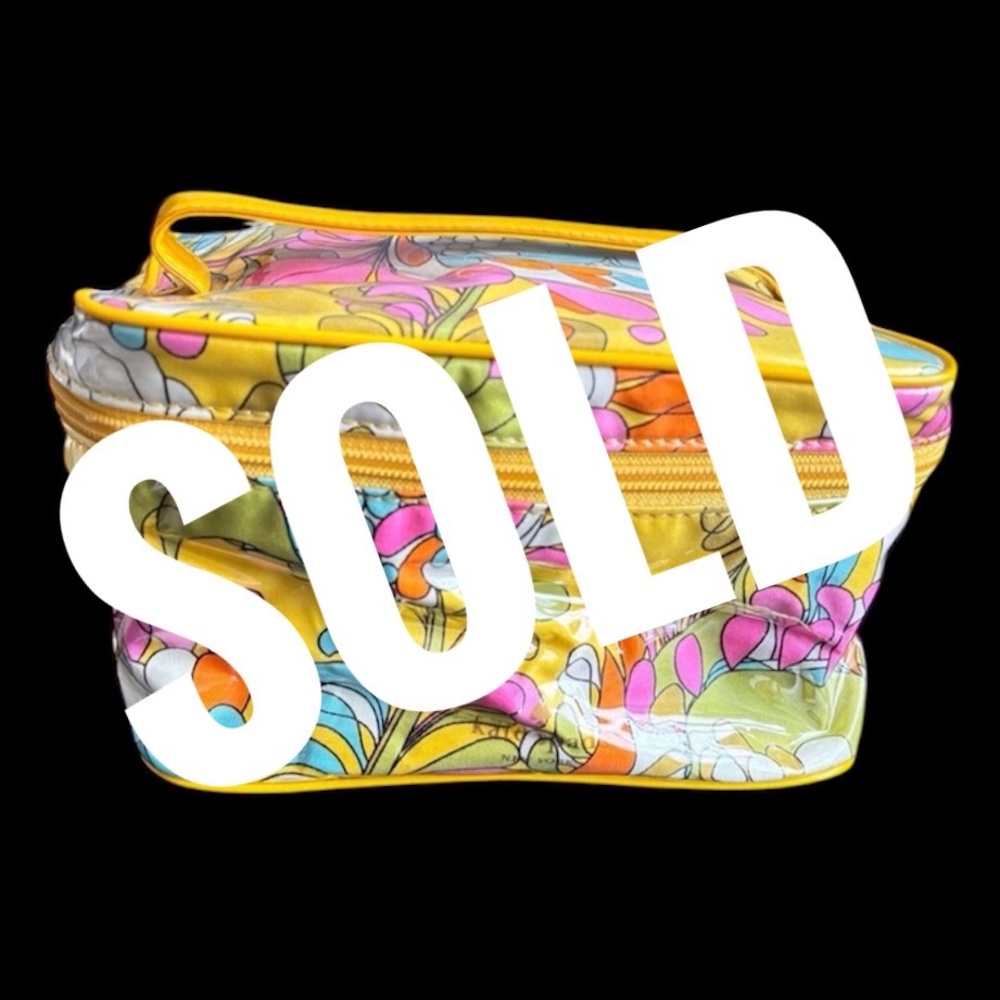**SOLD**Kate Spade Makeup Bag